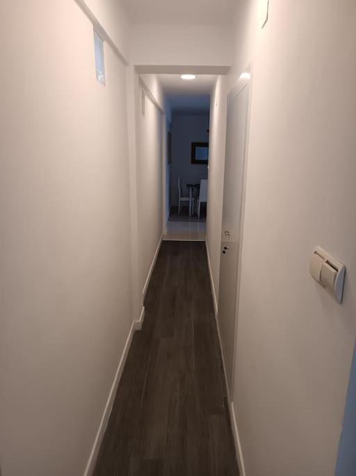 Estupendo Piso Renovado A 30 Metros De La Playa Apartamento Almería Exterior foto