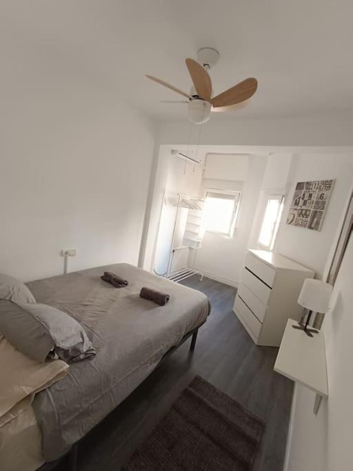 Estupendo Piso Renovado A 30 Metros De La Playa Apartamento Almería Exterior foto